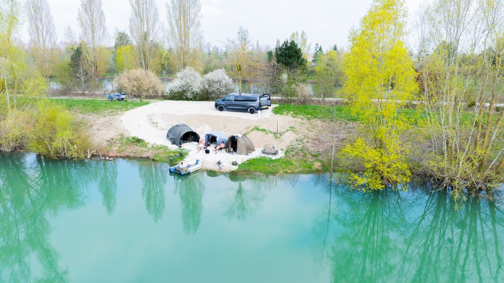 Domaine de Rumilly - Le Plan&egrave;te - The Carp Specialist